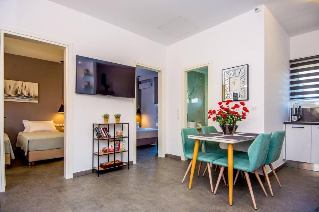 Avocado Villa Offering Peace And Relaxation 阿尔戈斯托利翁 外观 照片