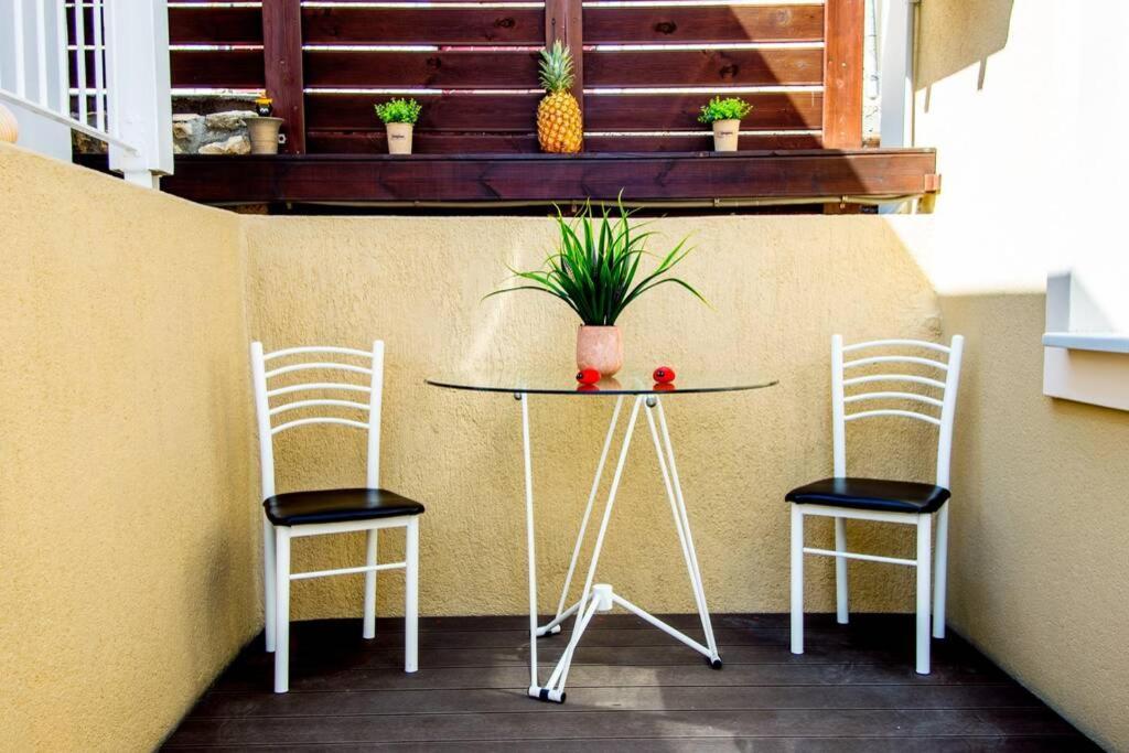 Avocado Villa Offering Peace And Relaxation 阿尔戈斯托利翁 外观 照片
