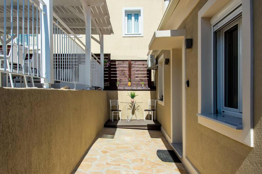 Avocado Villa Offering Peace And Relaxation 阿尔戈斯托利翁 外观 照片